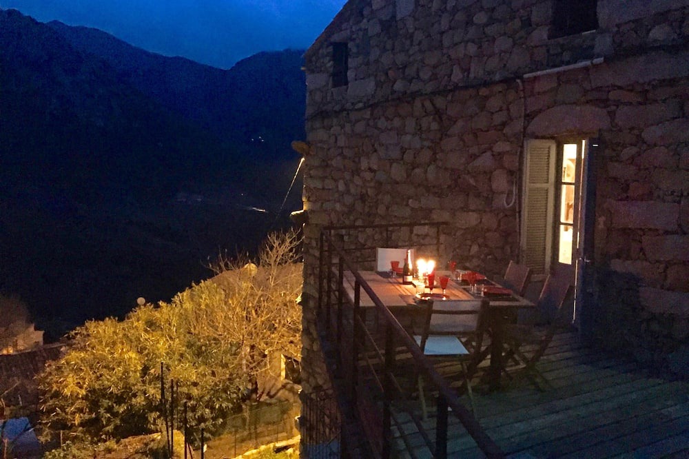 Photo of Patio Balcony in Ota