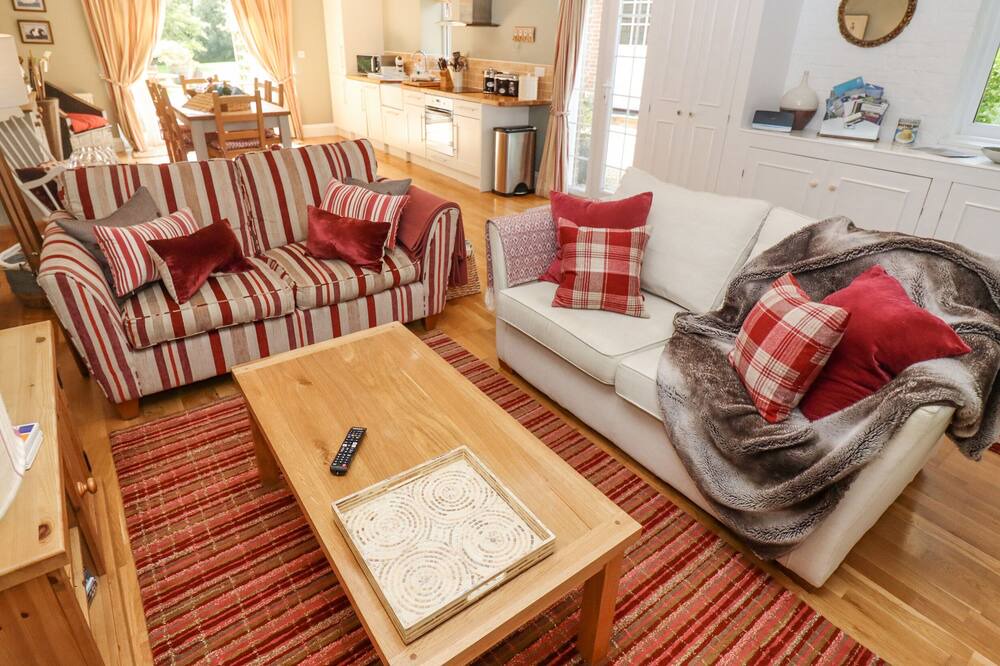 Photo of Livingroom in Salisbury