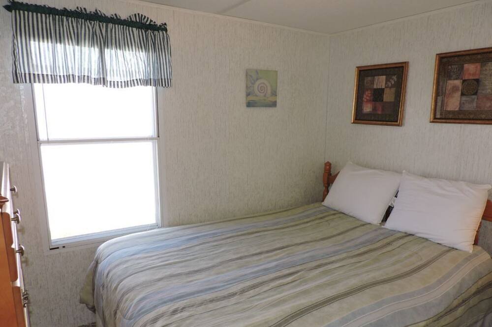 Photo of Bedroom in Indian Beach