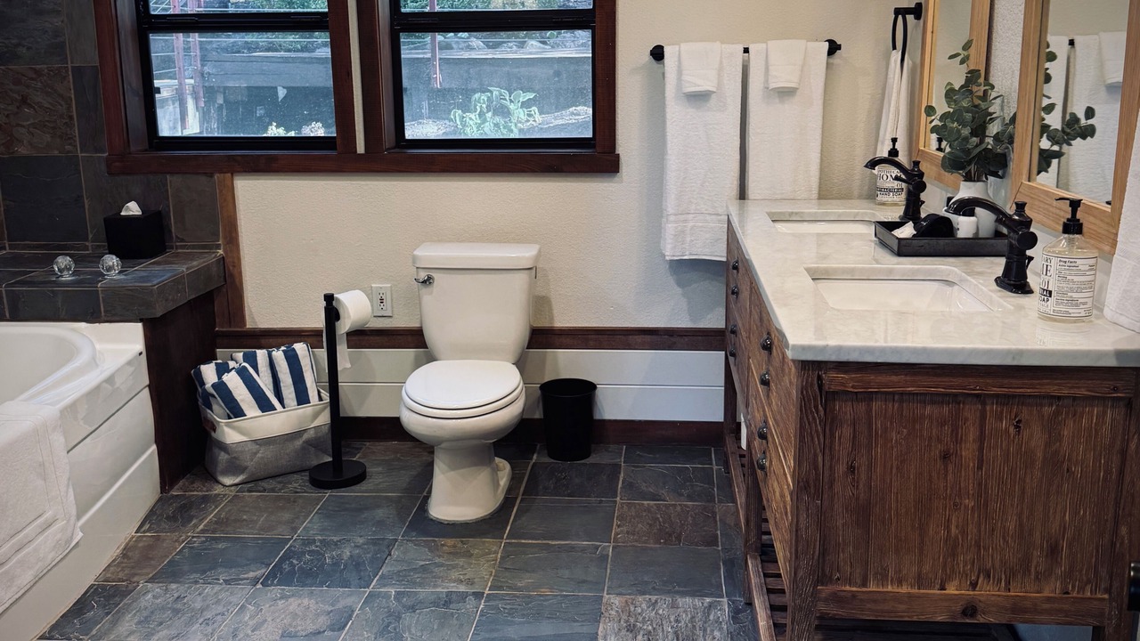 Photo of Bathroom in Big Bear Lake