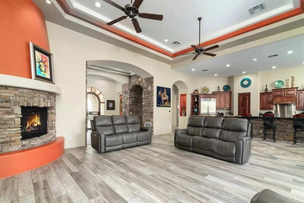 Photo of Livingroom in Gold Canyon