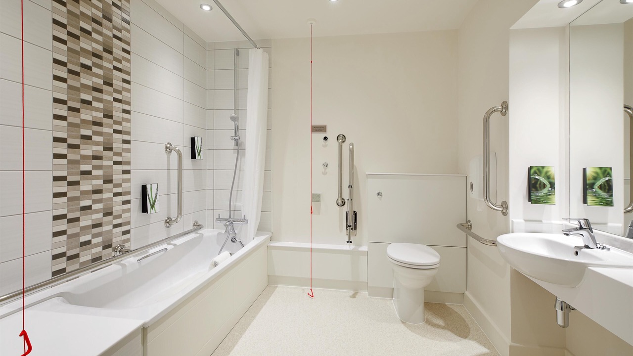 Photo of Bathroom in Ower