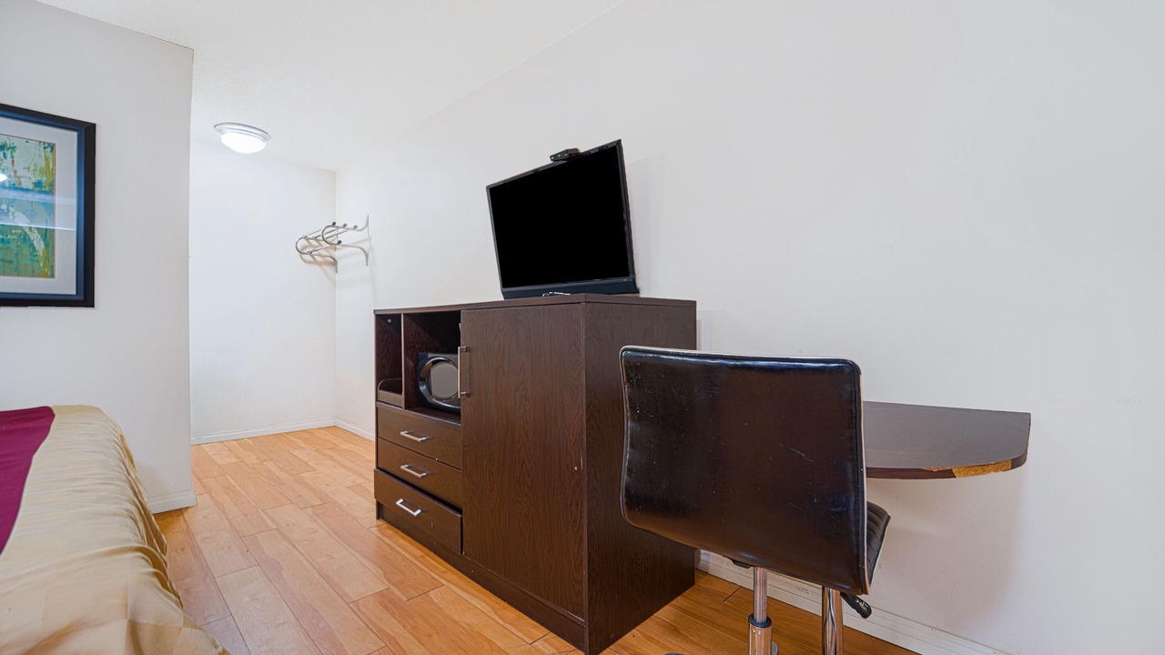 Photo of Bedroom in Mojave