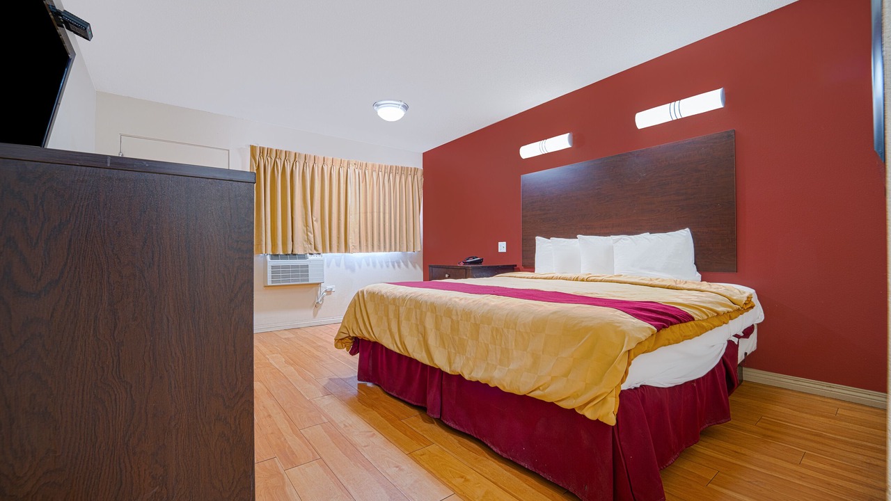 Photo of Bedroom in Mojave