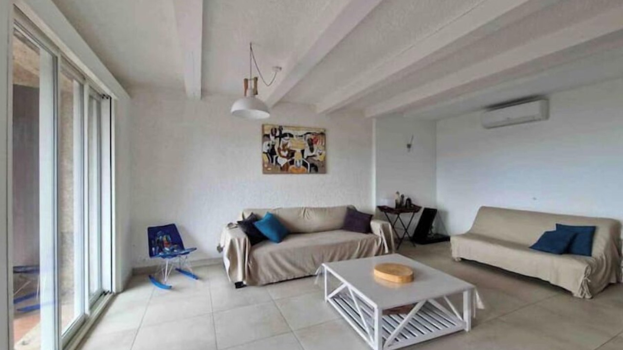 Photo of Livingroom in Residences du Golfe de Lava