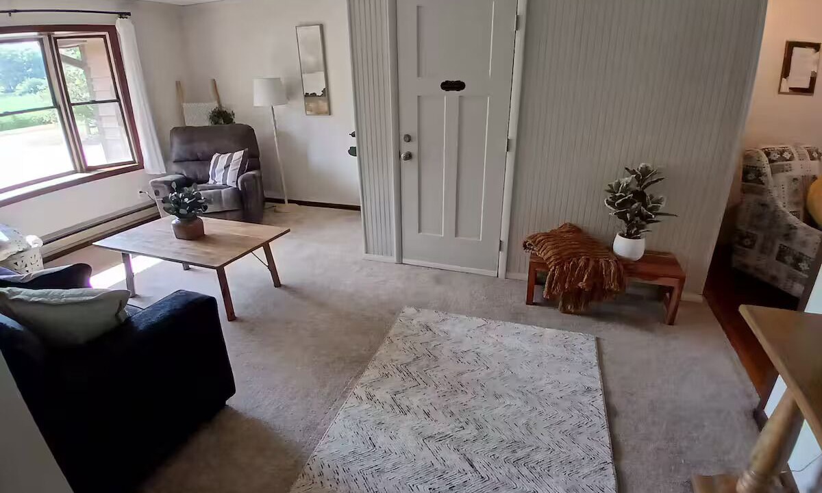 Photo of Livingroom in Hamilton