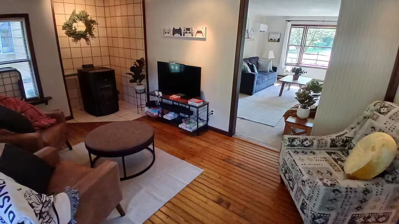 Photo of Livingroom in Hamilton