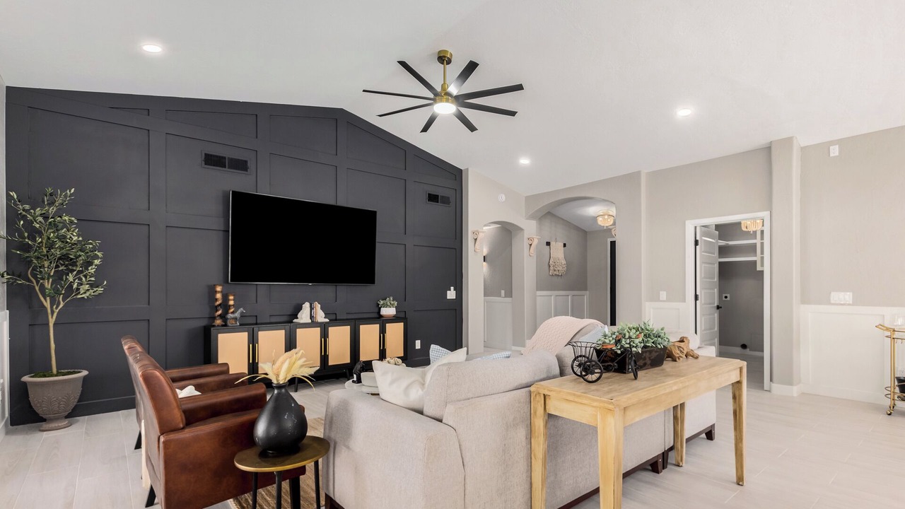 Photo of Livingroom in Alta Mesa Community Association