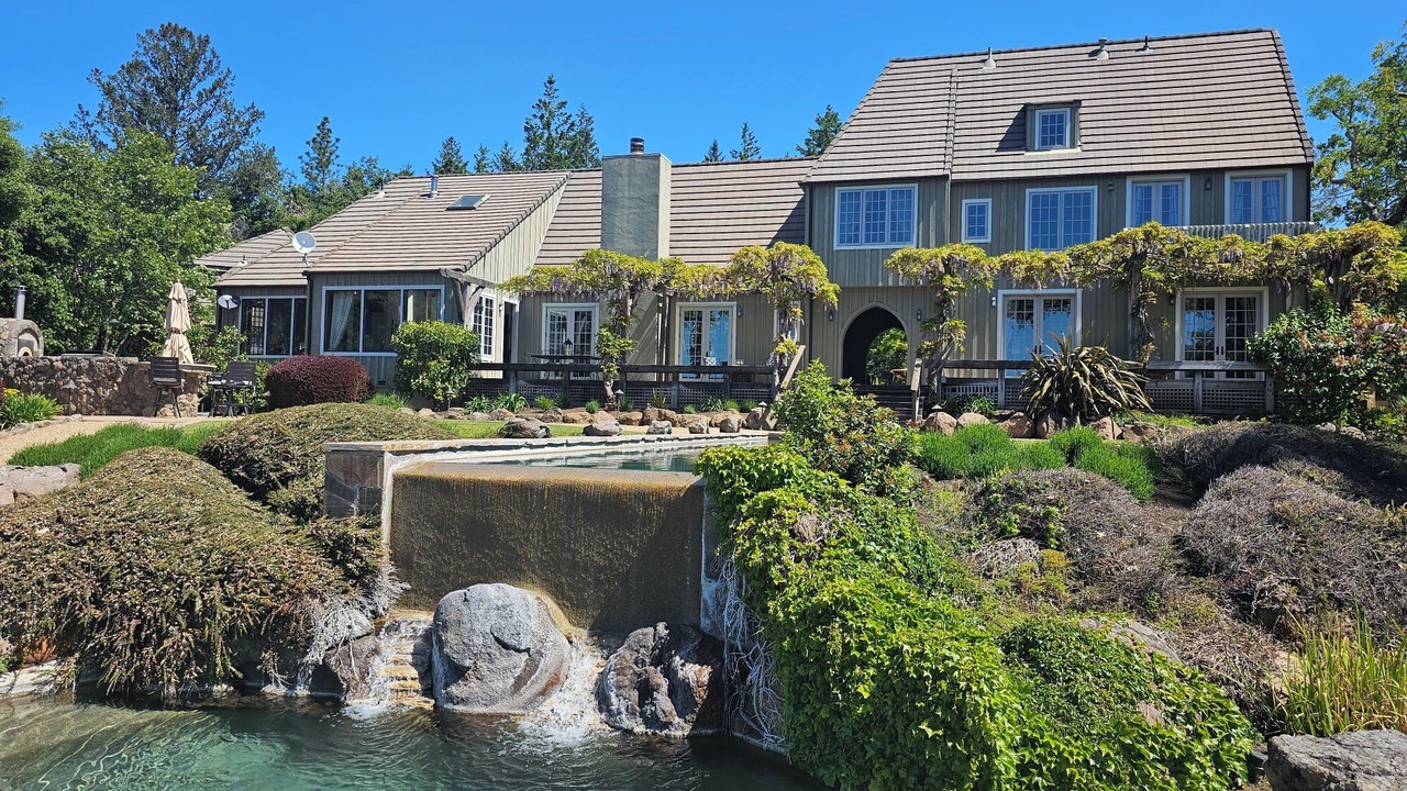 Photo of Outdoor in Angwin