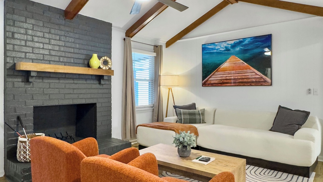 Photo of Livingroom in Lincolnville