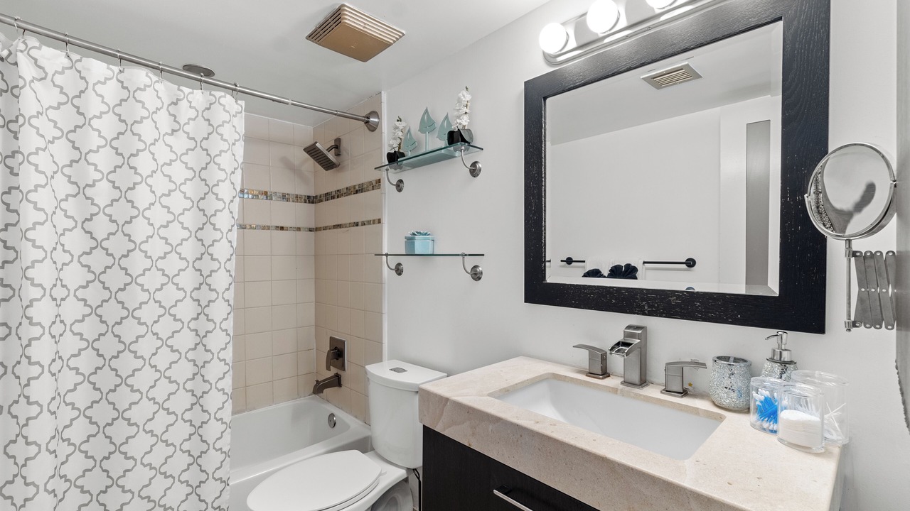 Photo of Bathroom in Laveen Village