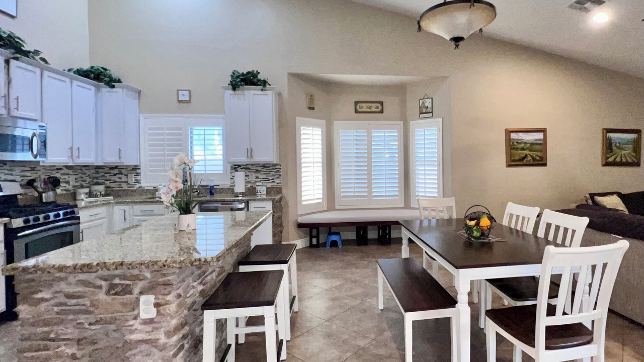 Photo of Kitchen in Greer Ranch South