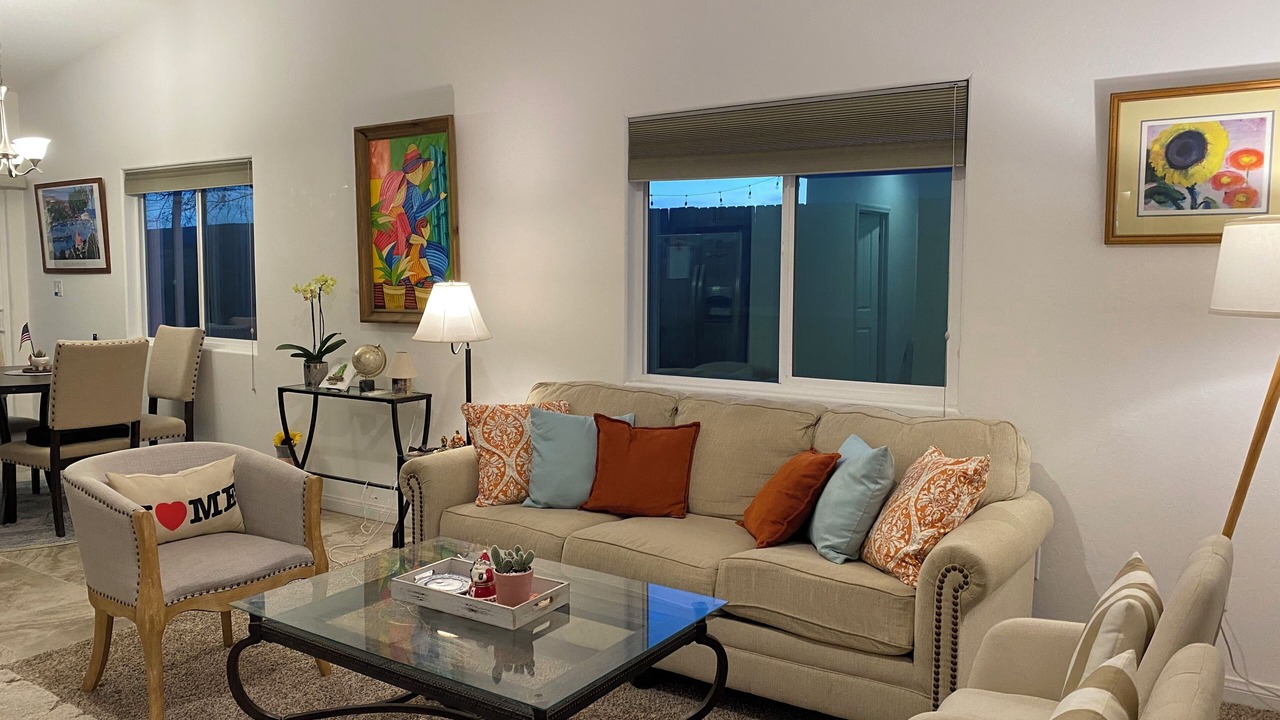 Photo of Livingroom in Bakersfield