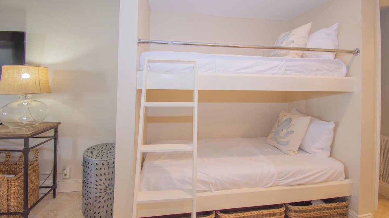 Photo of Bedroom in Saint Helena Island