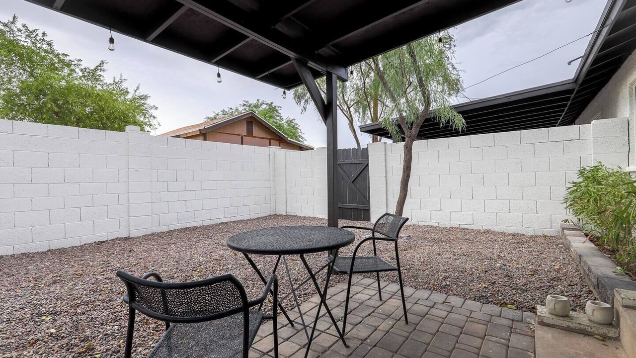 Photo of Patio Balcony in Paradise Valley Village