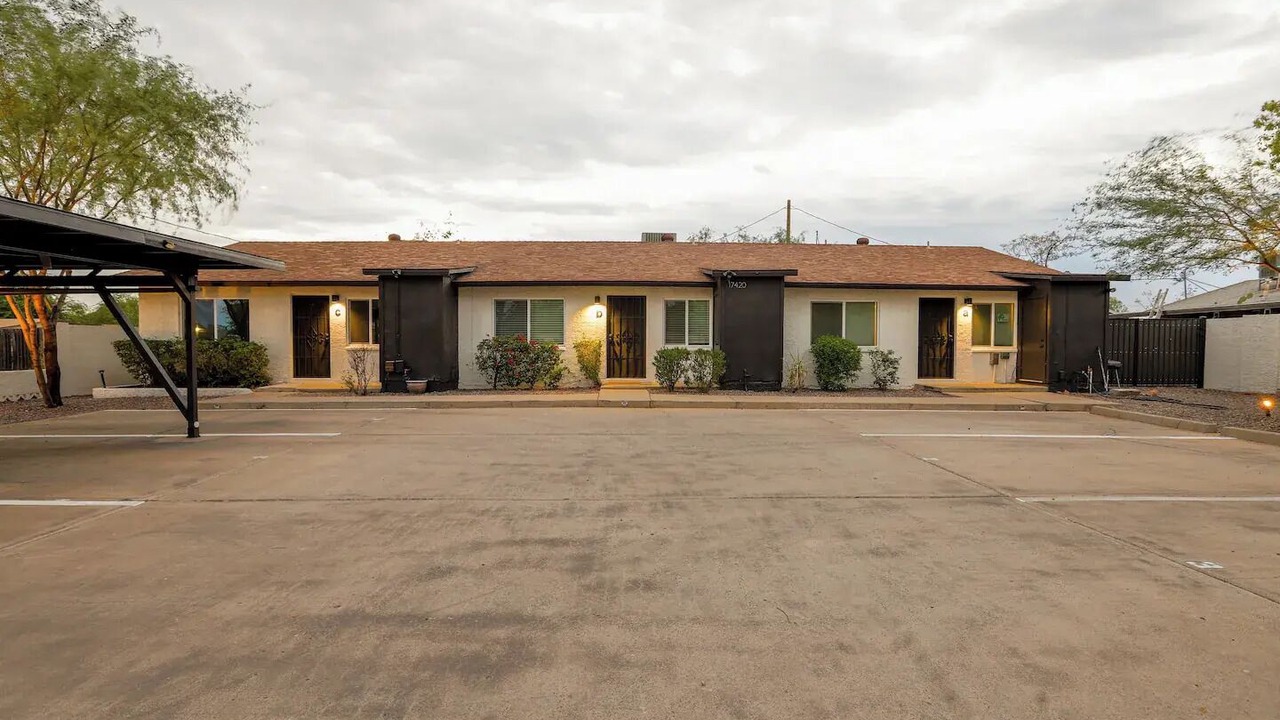 Photo of Outdoor in Paradise Valley Village