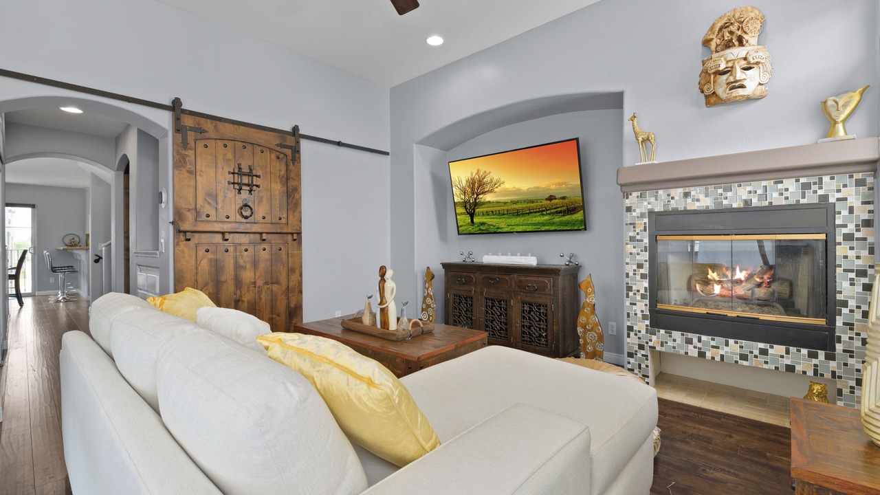 Photo of Livingroom in University Heights