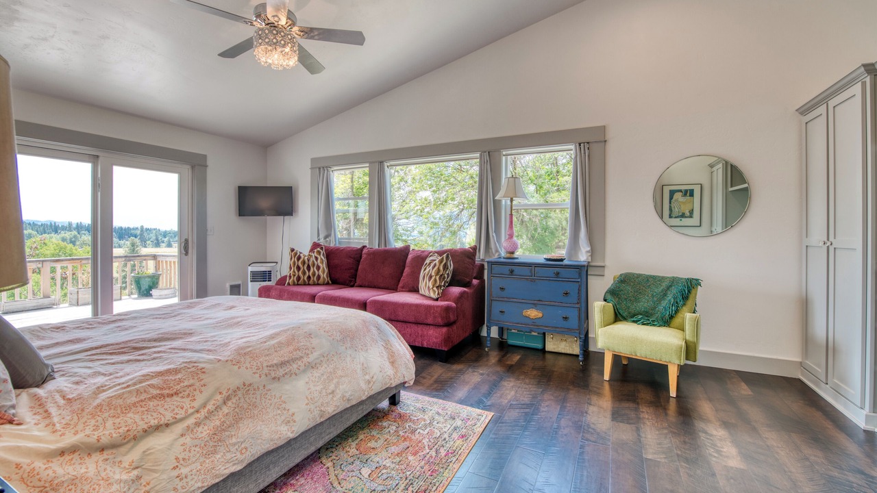 Photo of Bedroom in Corvallis