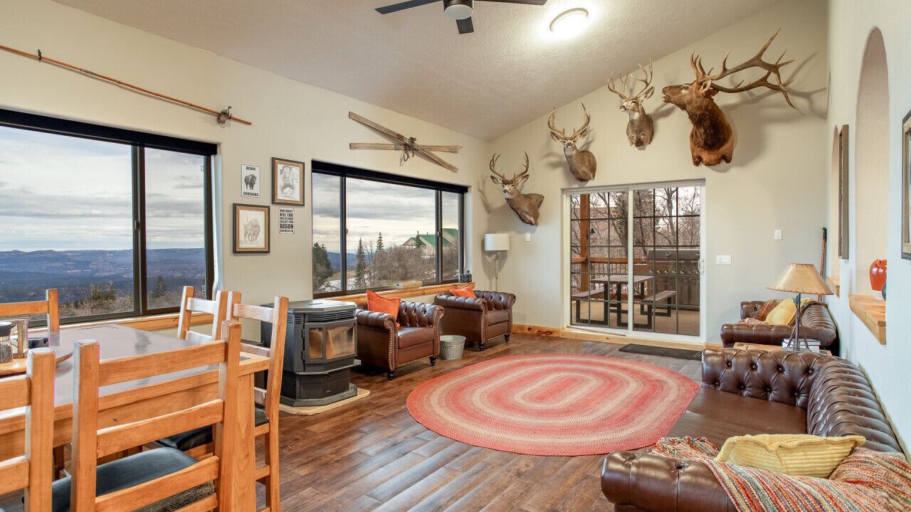 Photo of Livingroom in Virgin