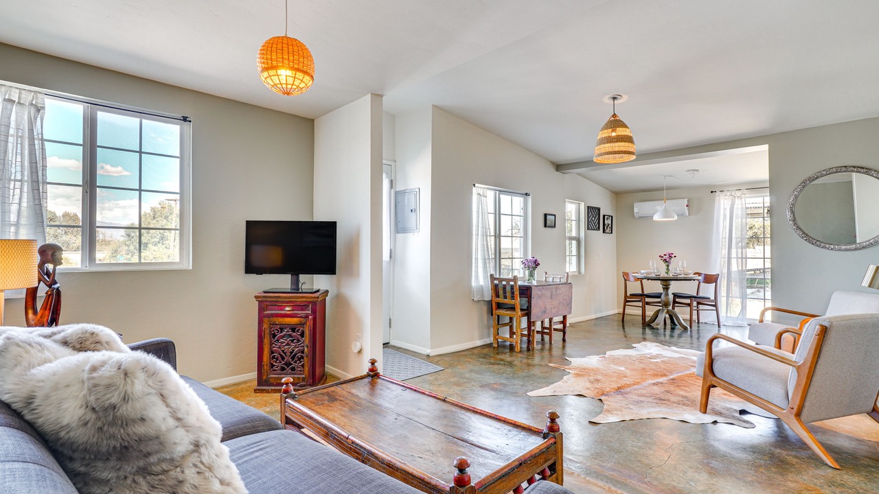Photo of Livingroom in Menlo Park