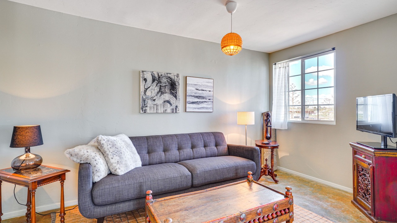 Photo of Livingroom in Menlo Park