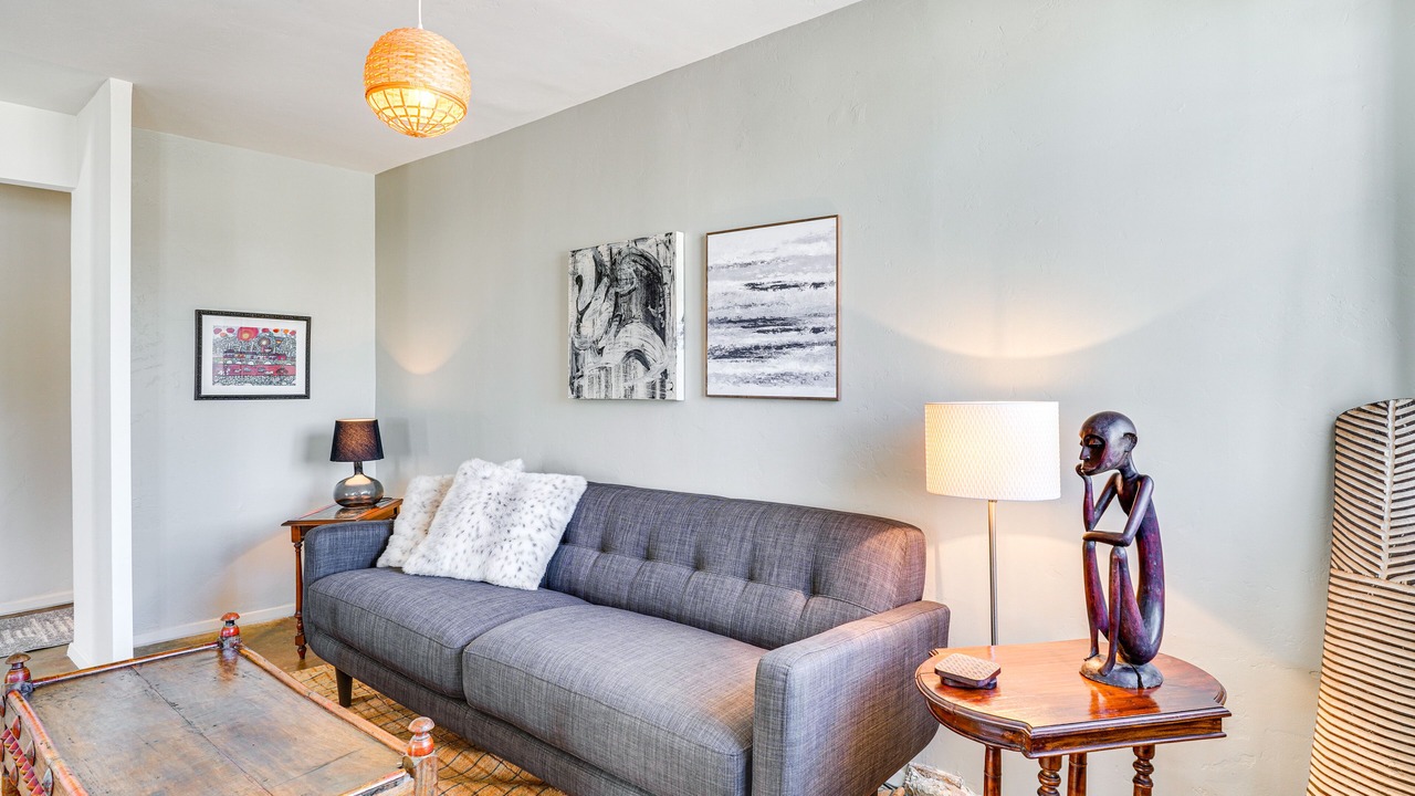 Photo of Livingroom in Menlo Park