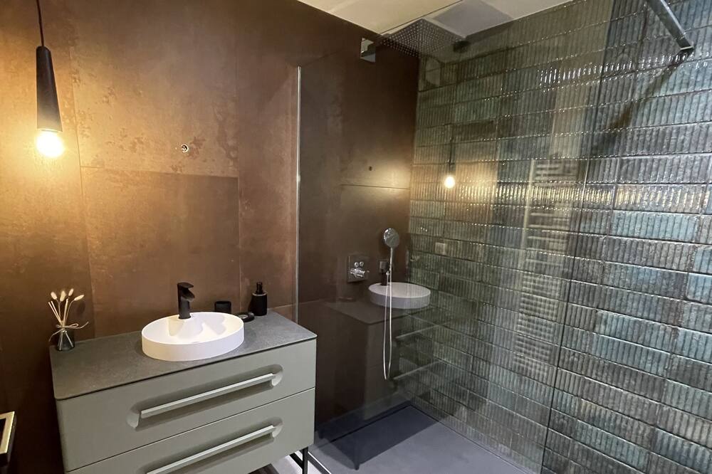 Photo of Bathroom in Molini