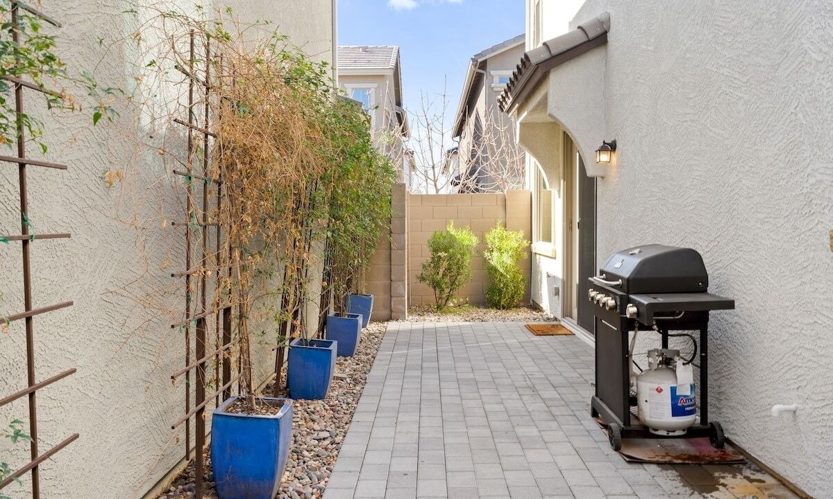 Photo of Outdoor in Estrella Village