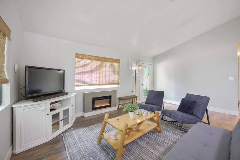 Photo of Livingroom in Glendale