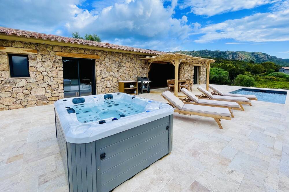 Photo of Patio Balcony in Figari