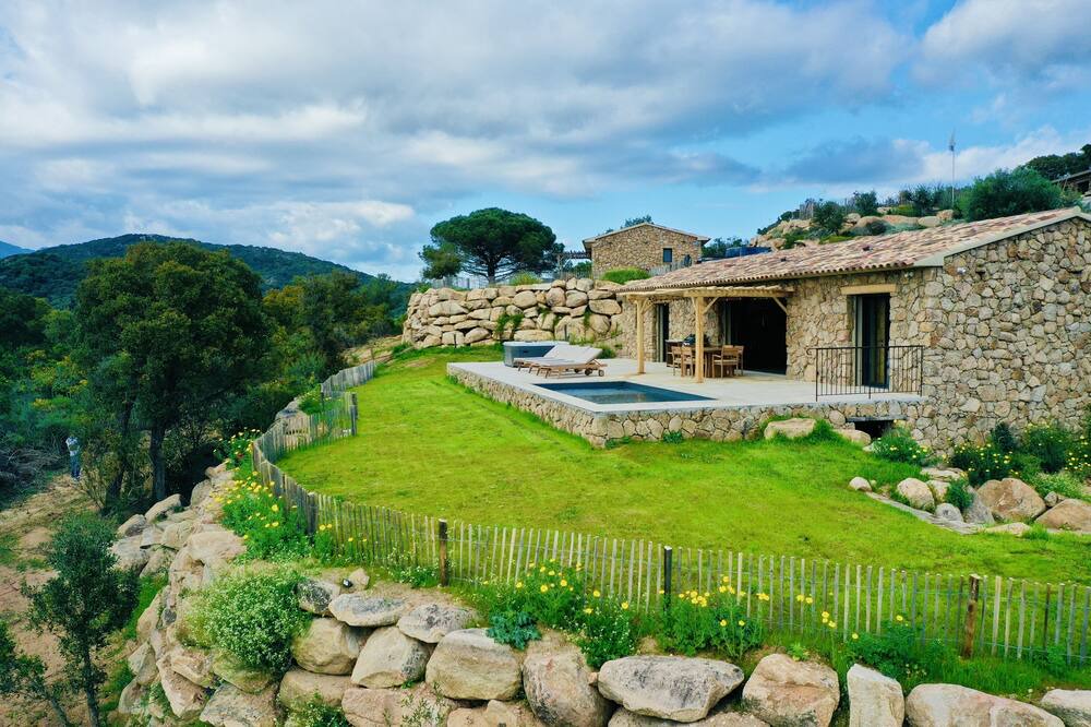 Photo of Patio Balcony in Figari