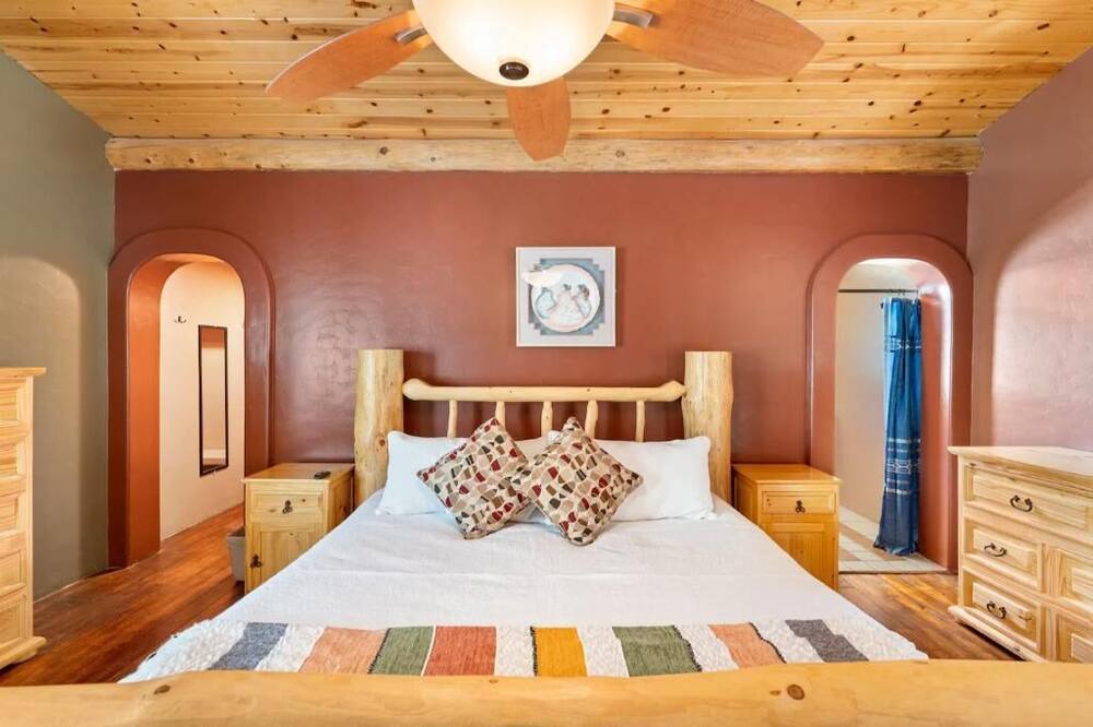 Photo of Bedroom in Mountain Club