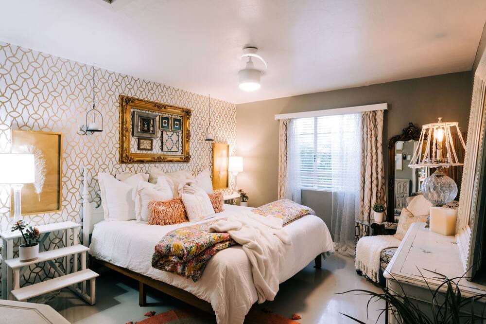 Photo of Bedroom in Camelback East