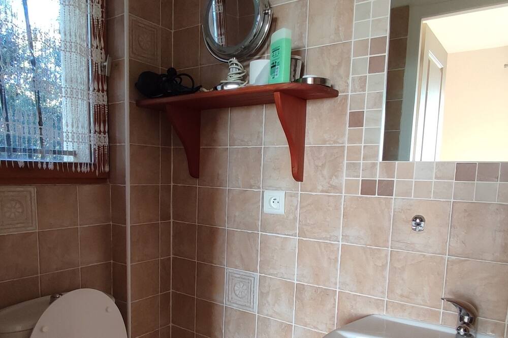 Photo of Bathroom in Vico