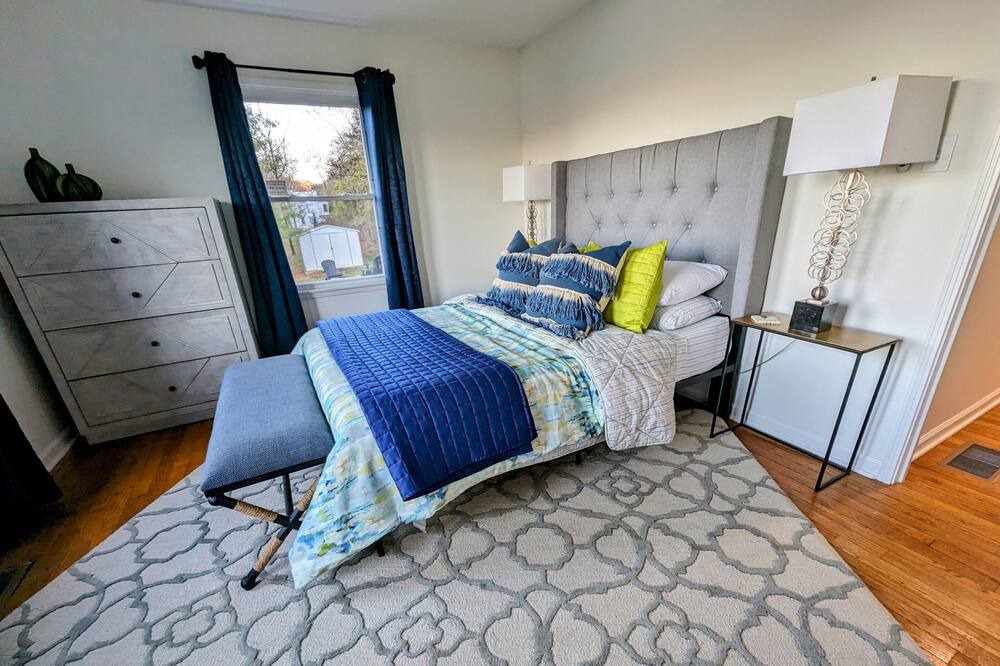 Photo of Bedroom in Maysville