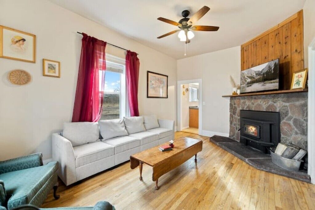 Photo of Livingroom in Springerville