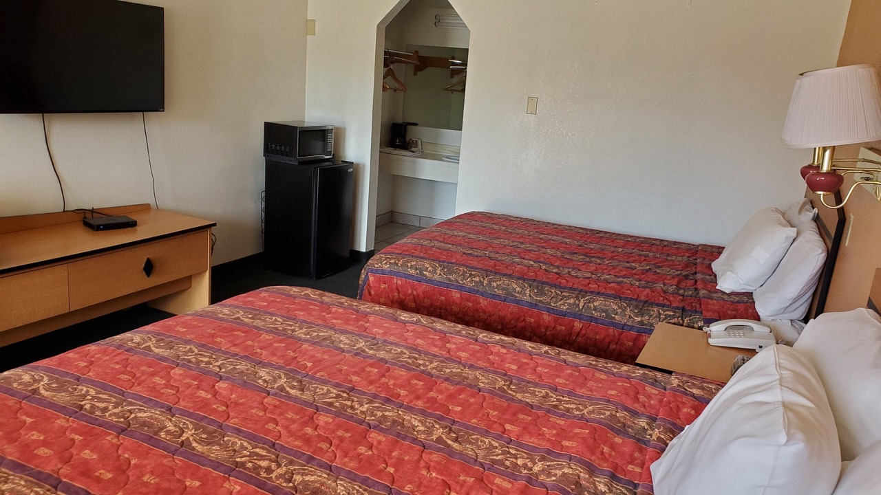 Photo of Bedroom in Globe