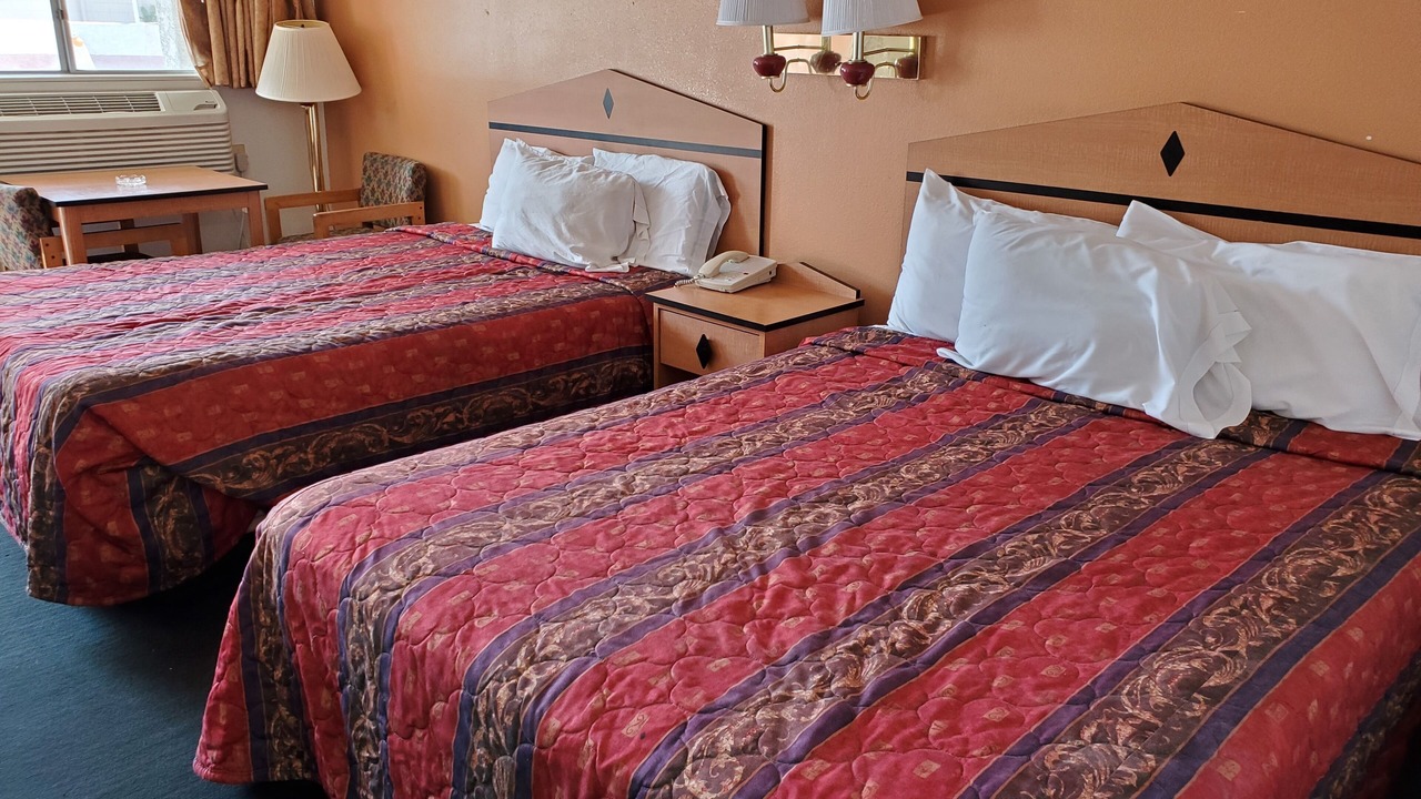 Photo of Bedroom in Globe