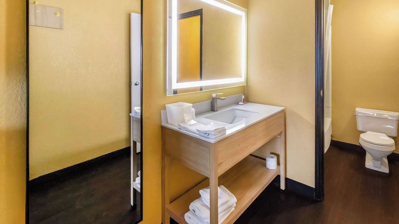 Photo of Bathroom in Vandalia