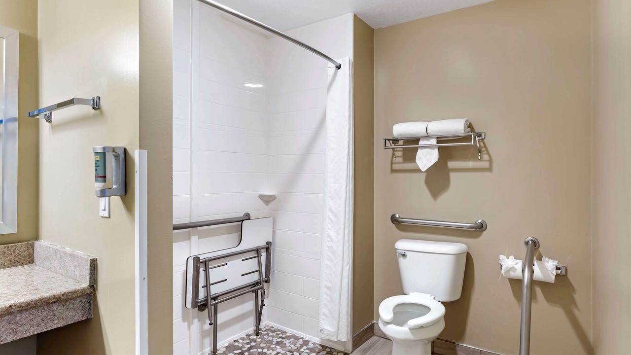 Photo of Bathroom in Ridgecrest