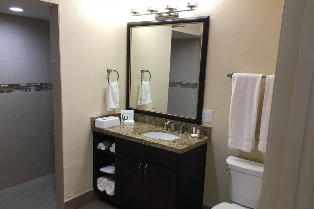 Photo of Bathroom in Palo Verde