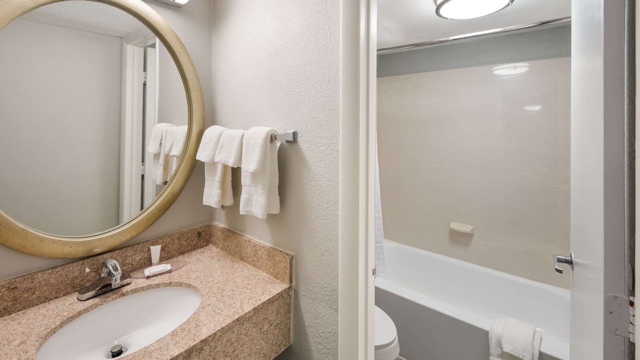 Photo of Bathroom in Castleton