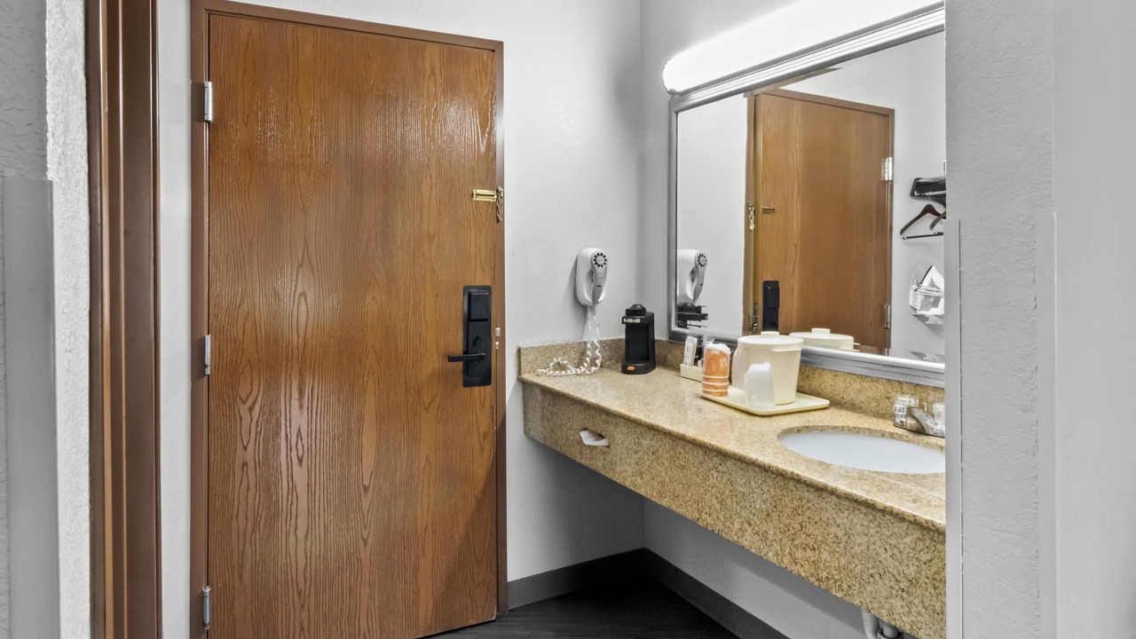 Photo of Bedroom in Mount Saint Joseph