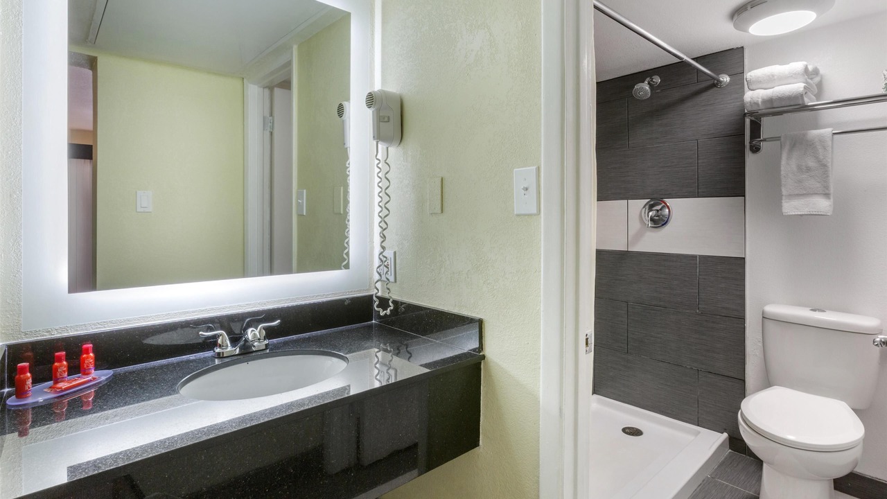 Photo of Bathroom in Chambers