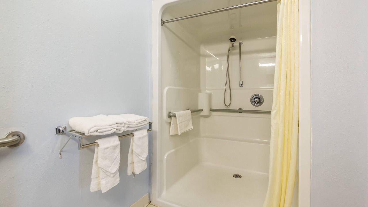 Photo of Bedroom in Hillview