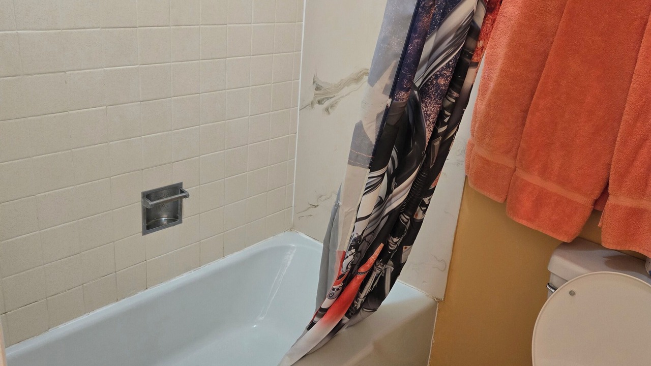 Photo of Bathroom in Hatch
