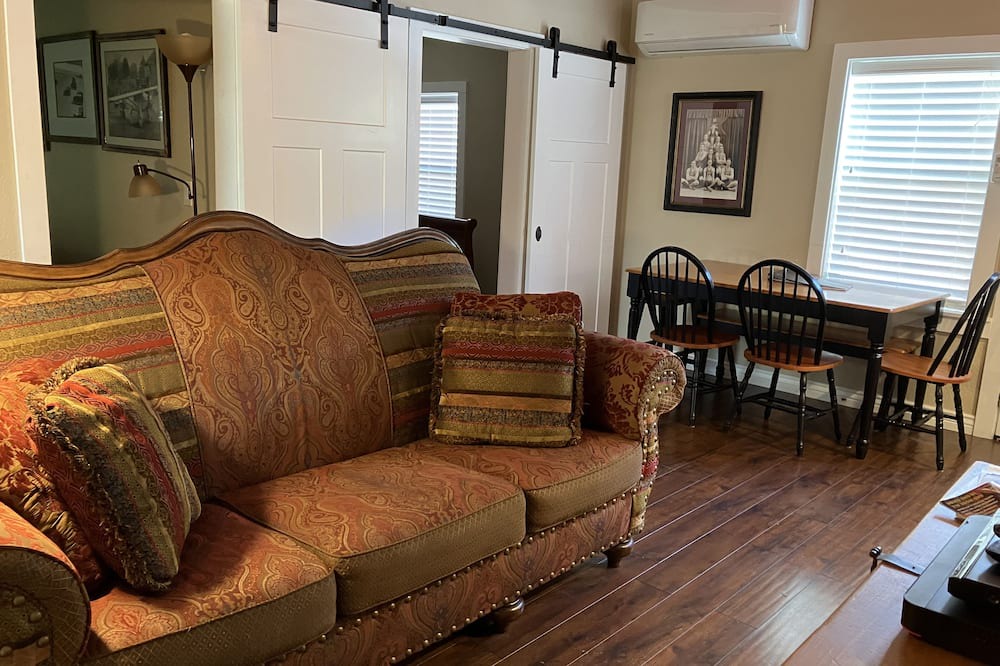 Photo of Livingroom in Uptown Sedona