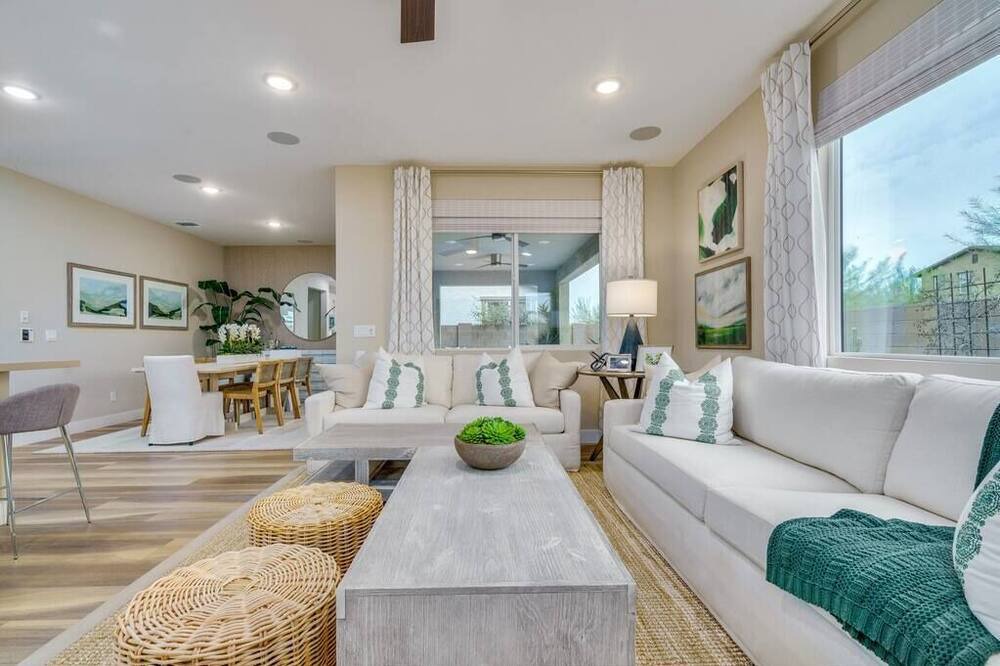 Photo of Others in Montecito in Estrella
