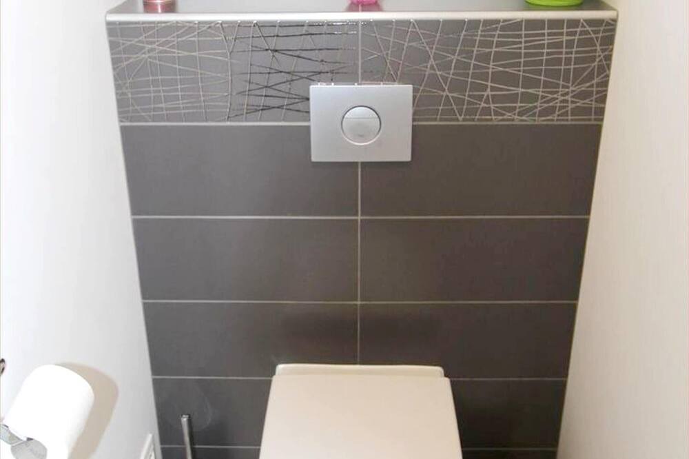 Photo of Bathroom in Isolella