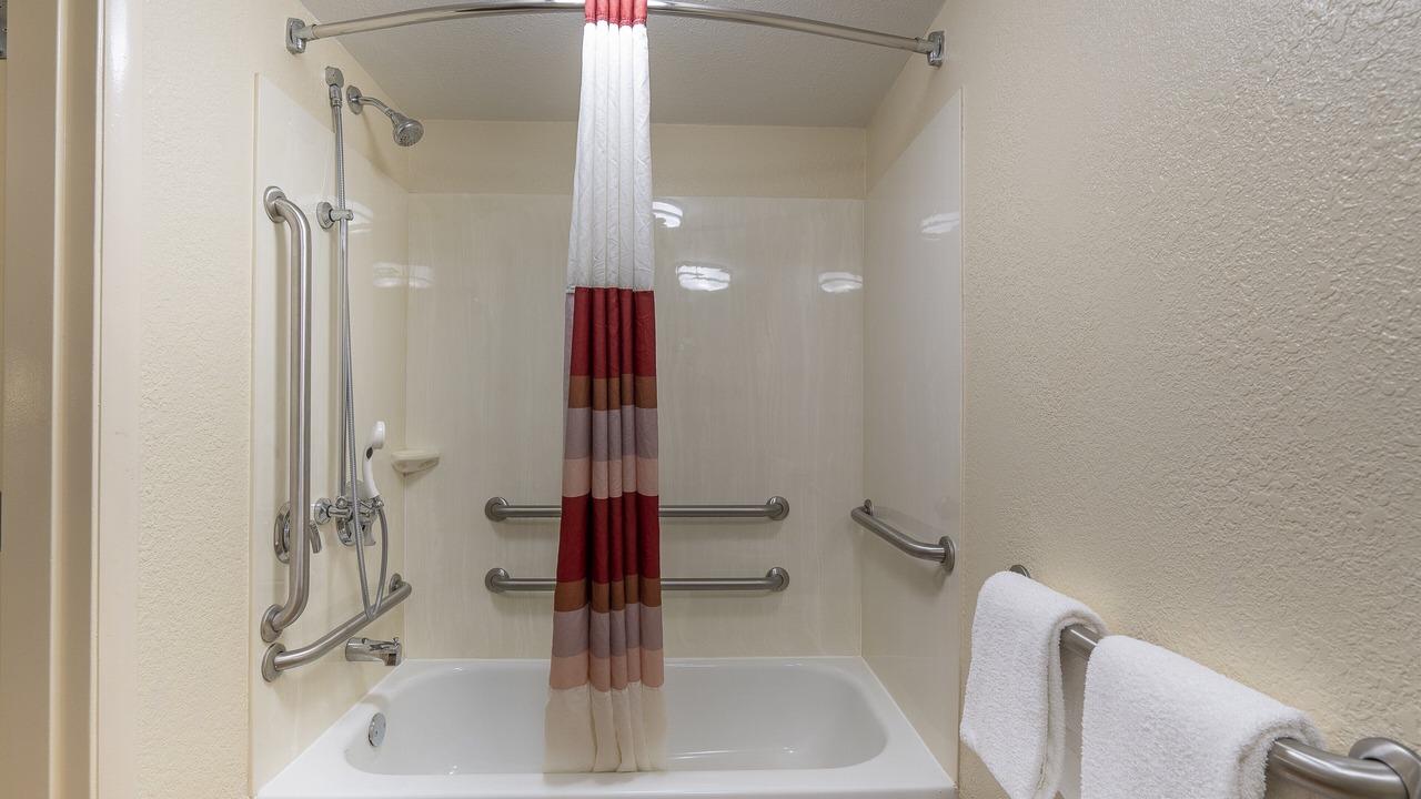 Photo of Bathroom in Castleton